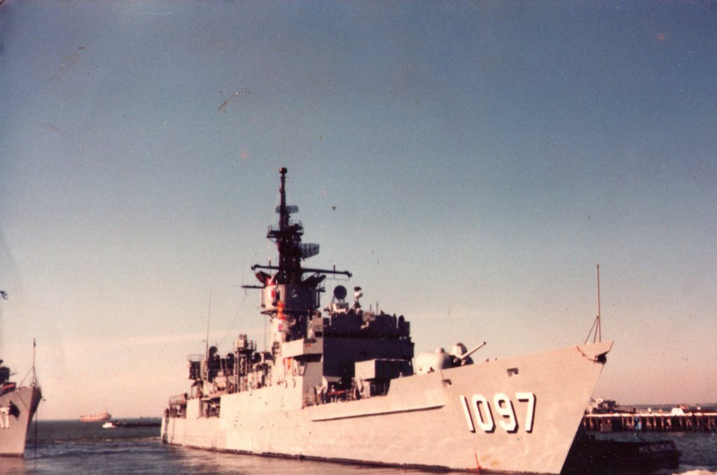 ussmoinester_01.jpg